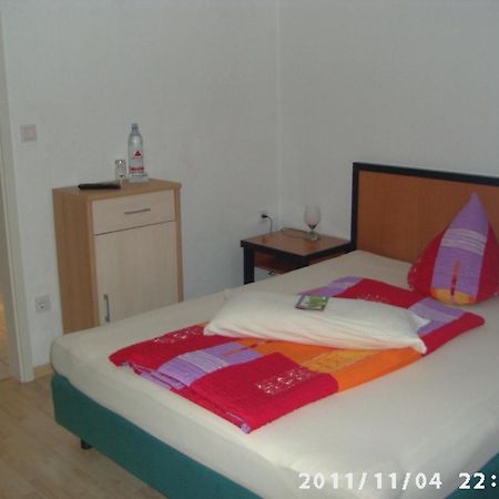 Zur Alten Fuldaschleife Guxhagen Kamer foto
