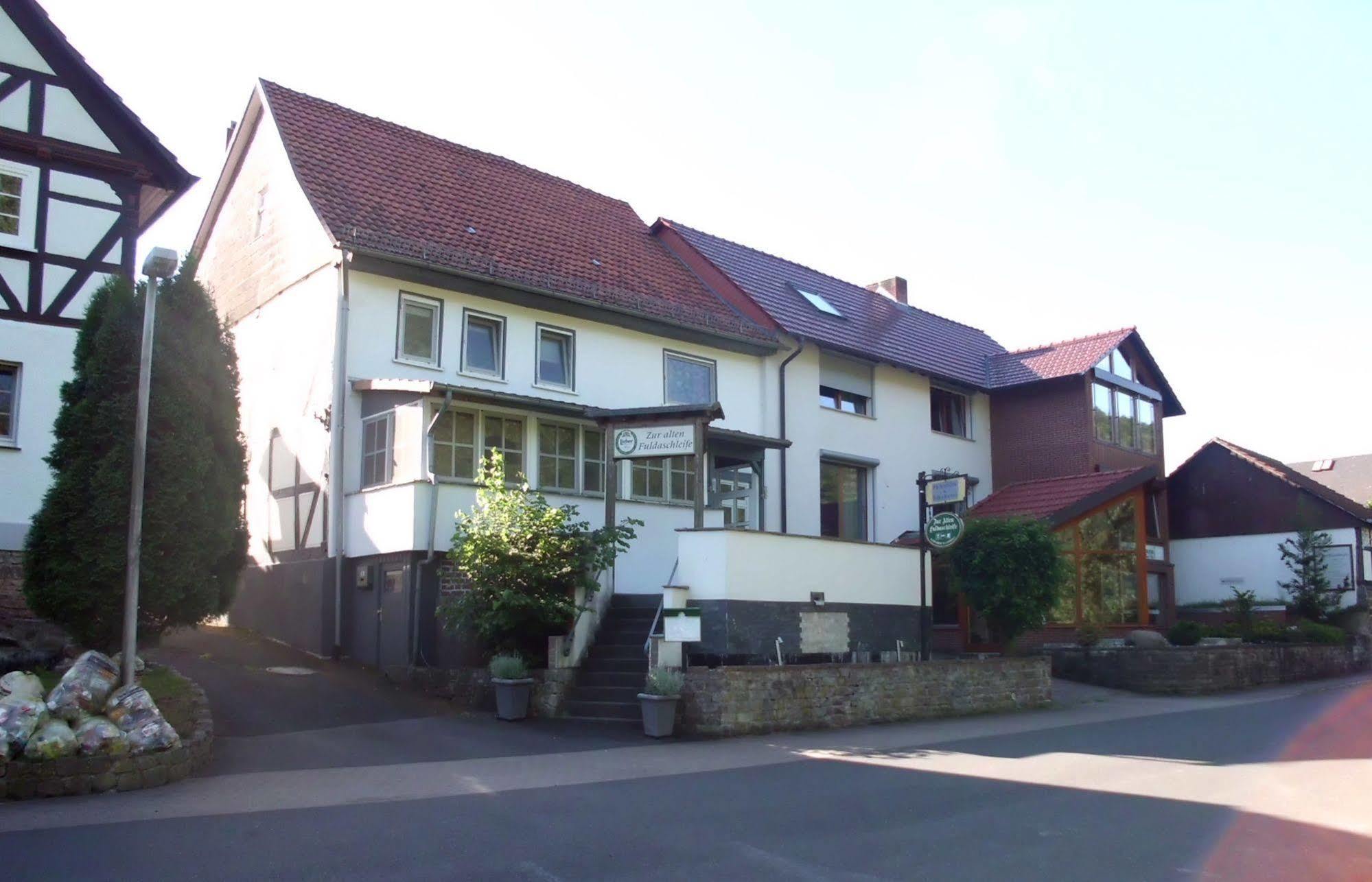 Zur Alten Fuldaschleife Guxhagen Buitenkant foto